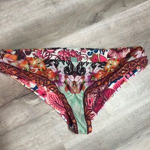 Maaji bikini bottoms. New! Medium
